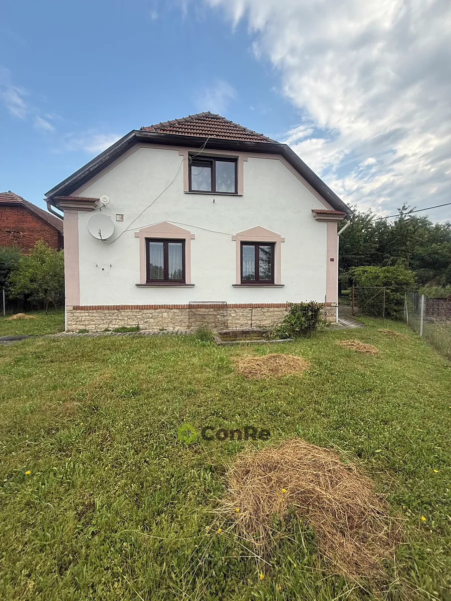 Prodej rodinného domu 135 m², pozemek 971 m²
